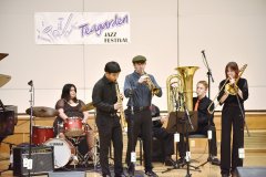 Swinging-By-Moonlight_48